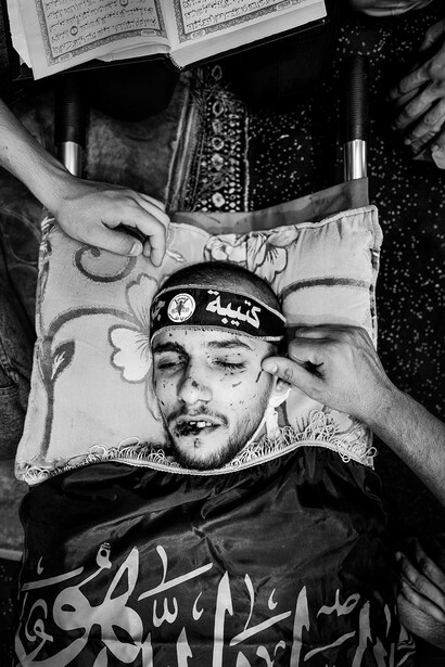 Yawm al-Firak, Mahmoud Khaled al- Ar’arawi. Jenin Refugee camp, Palestine, 2023. Courtesy of Foam © Sakir Khader / Magnum Photos.