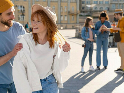 Si escoges la canción perfecta, la música puede darte las alas que tu miedo te impide desplegar, así como realizar esos vuelos de la imaginación que habían quedado enclaustrados