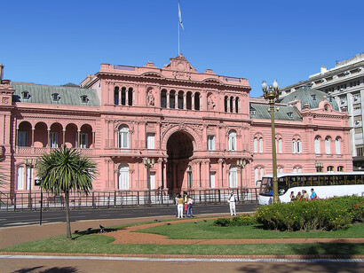 La Casa Rosada, emplazada frente a la Plaza de Mayo, es parte destacada de la arquitectura porteña, Buenos Aires, Argentina