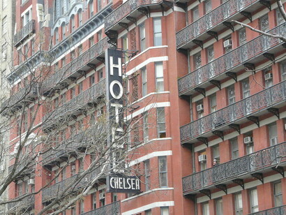 Hotel Chelsea, em Nova Iorque, Estados Unidos visto da rua