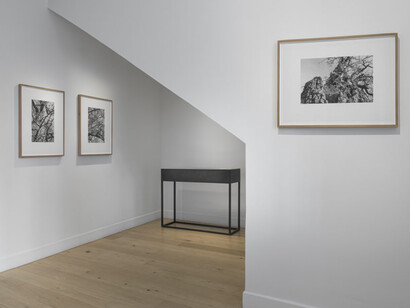Varios artistas, Rutas relacionales, vista de exhibición. Cortesía de Lucía Mendoza 