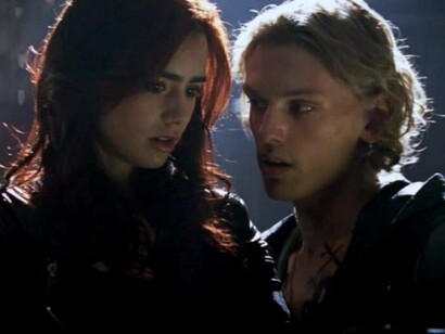 Lily Collins y Jamie Campbell Bower, protagonistas de la película