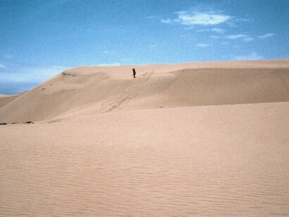 O sol viaja connosco, está do meu lado direito a contar-me os segredos do sonho