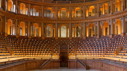 Fotografía de la exhibición Fornasetti, Theatrum Mundi