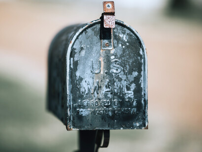 Buzón de correos tradicional de los Estados Unidos de América