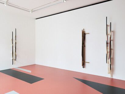 Strips, trunks, trees and dots, exhibition view. Courtesy of Taka Ishii Gallery 