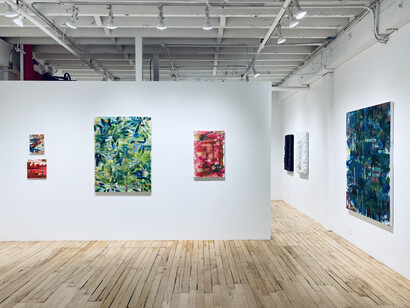 Lisa Petker-Mintz, Beyond the Sun, exhibition view. Courtesy of the artist and The Painting Center, New York