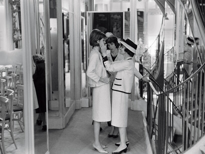 Backstage, pages 88-89, Photo by Douglas Kirkland  