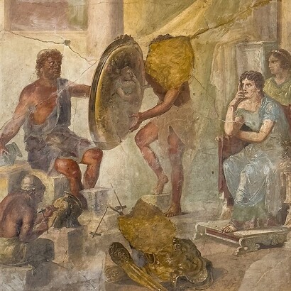"Teti ispeziona l'armatura d'oro che Efesto ha forgiato per il figlio Achille", 45-79 circa. Dalla Casa di Paccio Alessandro (IX 1,7, sala E), Pompei. Museo Archeologico Nazionale di Napoli, Italia