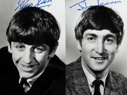 Gli autografi di Ringo Starr e John  Lennon