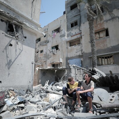 Le società potrebbero subire trasformazioni profonde, con maggiore militarizzazione, controllo delle tecnologie e ridefinizione delle priorità politiche. Foto di Mohammed Ibrahim