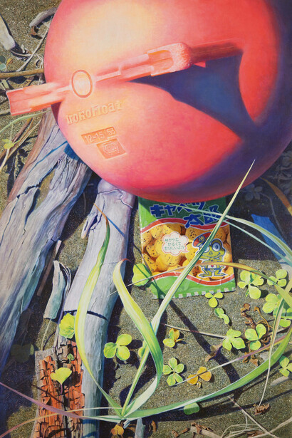 Yasushi Ikejiri, With Inflated Ball, 2022, oil on canvas, 31.6x20.9x1.3 inches. Courtesy the artist and Seizan Gallery