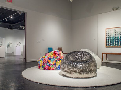 Annie Evelyn, Exhibition view. Courtesy of Houston Center for Contemporary Craft 