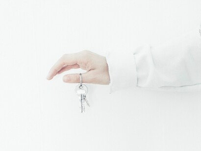 Tras el divorcio: ¿quién se queda con el apartamento en la playa?