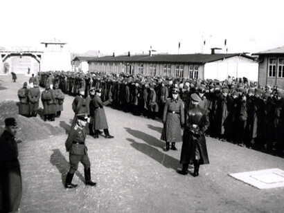 Visita de mandos nazis al campo de Mauthausen
