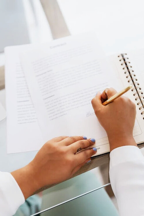 I musicisti si lamentano di non avere tutele ma spesso fanno fatica a comportarsi come dei professionisti, non si informano su come “mettersi in regola” e spesso non conoscono i propri diritti