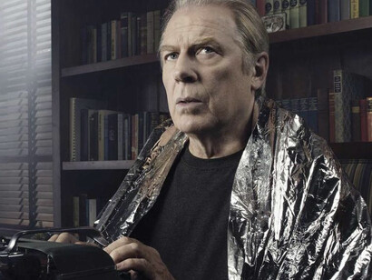 Chuck McGill (Michael McKean): el hermano de Jimmy padece hipersensibilidad electromagnética