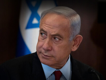 Benjamín Netanyahu es un político israelí. Desde diciembre de 2022 es el actual primer ministro de Israel