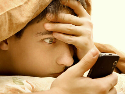 Para muchos adolescentes, la pornografía es la forma de «educación» sexual