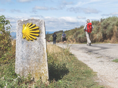 Símbolo que marca las etapas del Camino de Santiago en Galicia, España