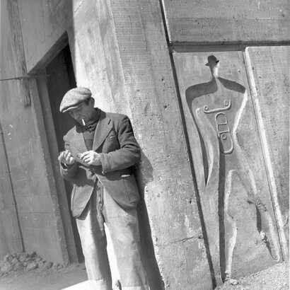 G. Thiriet, Empreinte du Modulor dans le béton,
Photographie © FLC, ADAGP, Paris 2015