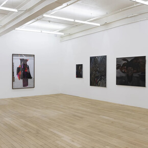 Various artists, Shifting, exhibition view. Courtesy of Galerie Peter Kilchmann