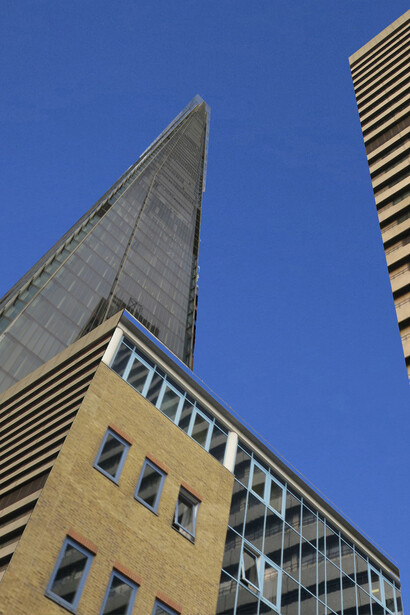 "Fractured Visions: Diffusions" (detai), Tamiko Thiel, Augmented Reality installation, 2014. Triptych of screenshots showing facade of Guy's Tower spreading onto the Southwark Wing building and The Shard. King's College Guy's Campus, Great Maze Pond Road, by London Bridge at the base of The Shard