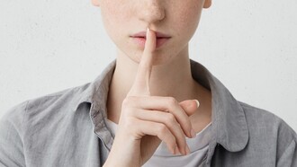 Il silenzio consente una pausa dall’eccesso di stimoli presenti nella vita quotidiana