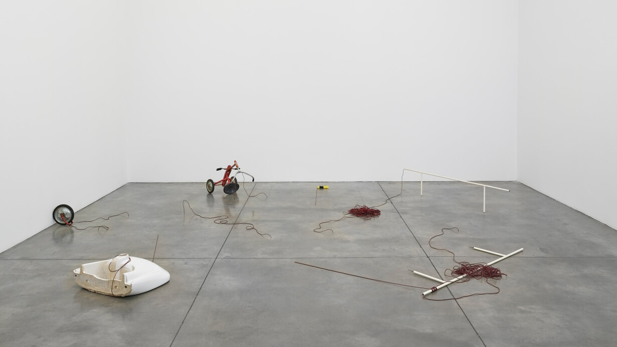 Lucia Nogueira, Ends without end, exhibition view. Courtesy of Luhring Augustine