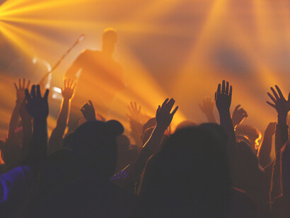 Varosha: público en un concierto