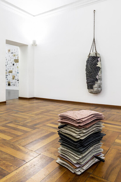 'o databàs. Courtesy of Alberto Peola Gallery