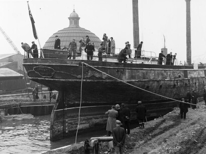 Cutty Sark being brought into its new location in Greenwich. Courtesy of National Maritime Museum