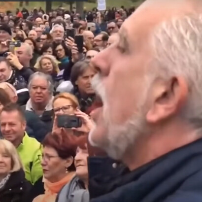 Il Coro Anteco alla manifestazione per l'anniversario di 100 giorni da Leoni