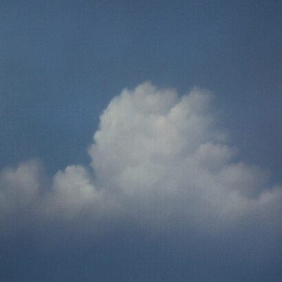 Cumulus Blue, 2016, oil on canvas, 120 x 150 cm
by Jenny Pockley. Courtesy of Long & Ryle Gallery