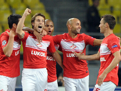 Lo Spartak Mosca festeggia sul campo delle “Aquile del Dagestan” dopo la vittoria in trasferta per 4-0