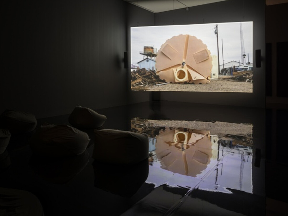 Patrick Staff, Exhibition view. Courtesy of MOCA
