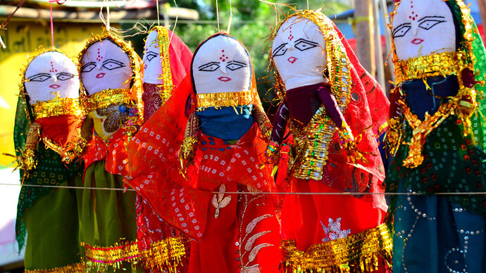 Puppets at Tarnetar Fair-Gujarat © Anand Purohit