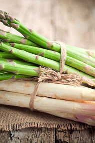 Asparagi verdi e asparagi bianchi friulani