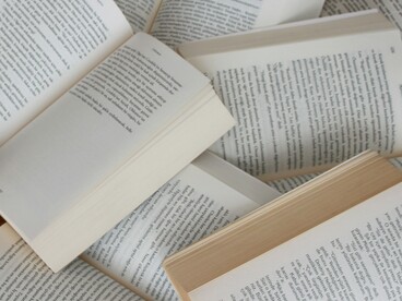 Ogni lettura importante ci invita a vivere con maggiore consapevolezza, a rallentare e a riconoscere che la felicità spesso nasce da piccoli gesti, da nuove abitudini e da scelte sincere con noi stessi