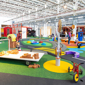 Play central, exhibition view. Courtesy of Queens Museum