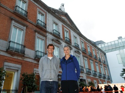 Andy Murray y Petra Kvitova en el patio del Museo Thyssen-Bornemisza durante la presentación del Mutua Madrid Open