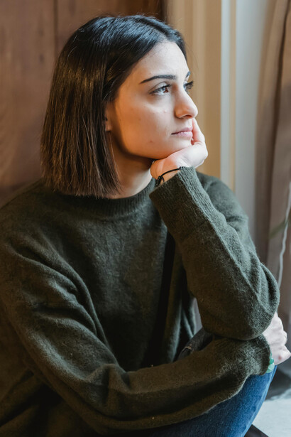 La maternidad sigue siendo un tema profundamente atravesado por desigualdades de género, tensiones entre desarrollo personal y cuidado, y mandatos sociales persistentes