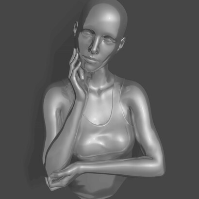 Un busto scultoreo lucido e argentato di una figura femminile con gli occhi chiusi, che si tocca delicatamente il viso con una mano, su uno sfondo grigio scuro