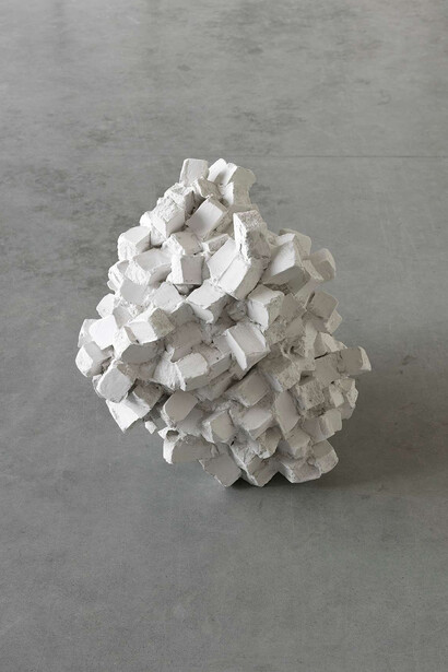Paolo Icaro, Cubical molecular, 1978. Courtesy of the artist and Galleria Massimo Minini