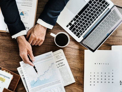 La libre empresa descansa bajo la idea de que el individuo tiene un potencial creativo que, al estar desatado por la libertad y el trabajo, transforma el mundo y lo mejora