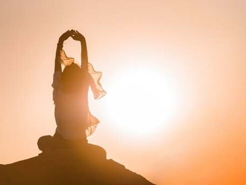 Il ne faut pas croire qu'il existe une réalité sous les apparences parce qu'il y a un mot qui prétend la désigner