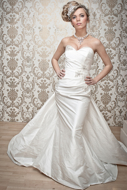 Copyright © Mojgan Bridal Couture