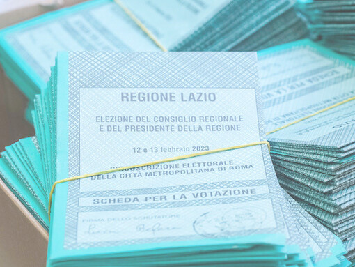 Papeletas de votación para las elecciones regionales de la República Italiana