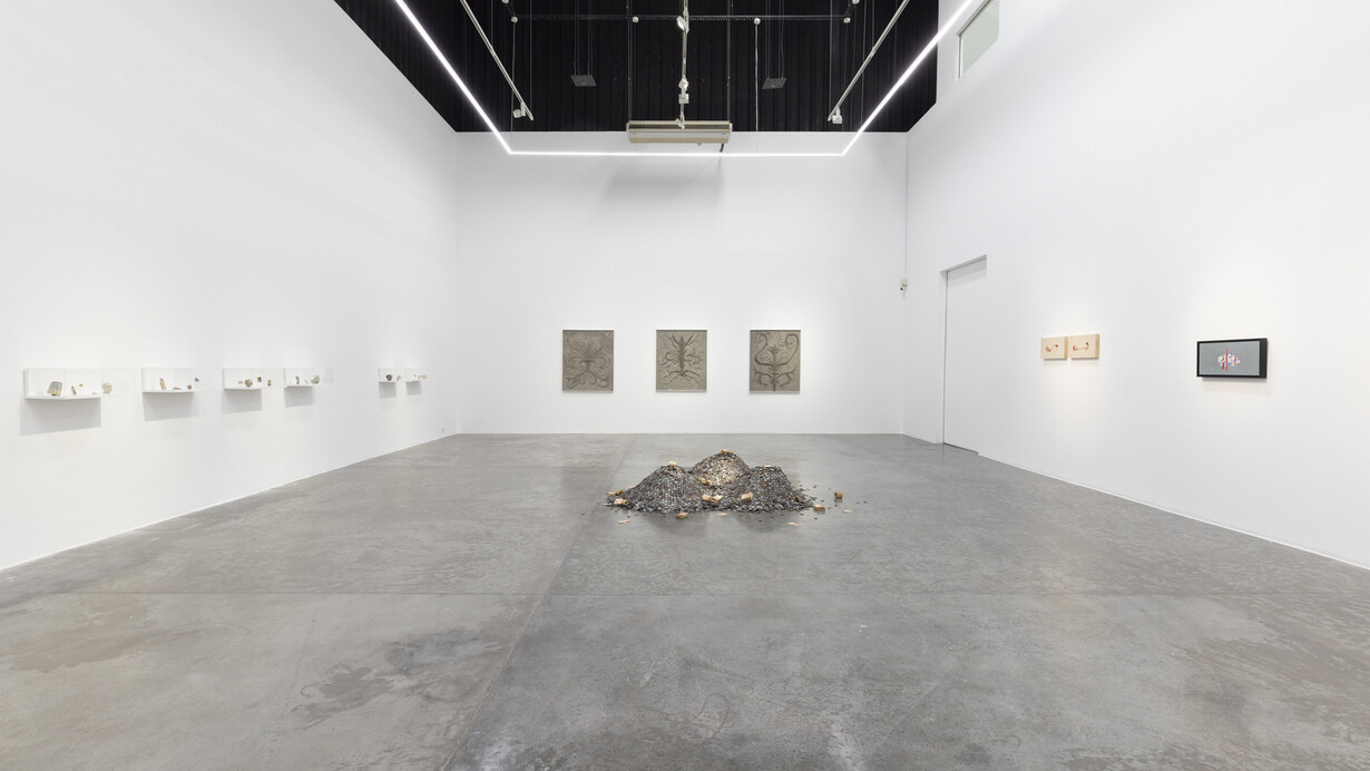 Various artists, All the lands from sunrise to sunset, exhibition view. Courtesy of Green Art Gallery
