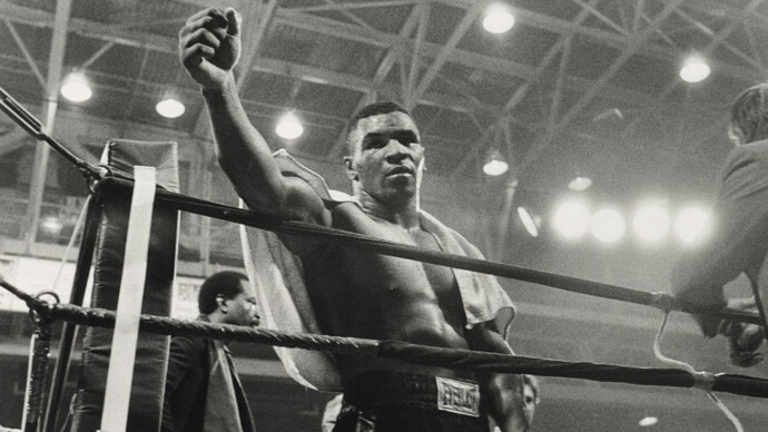 Larry Fink. Courtesy of Philadelphia Museum of Art